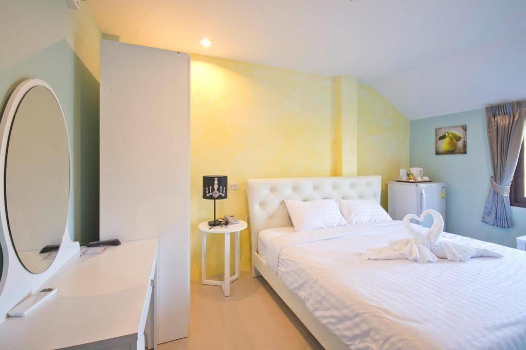 Oyo 345 The Click Guesthouse At Chalong Phuket Exterior photo